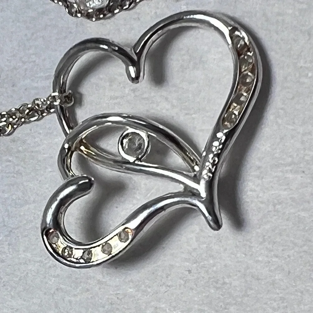 Avon Sterling Silver Intertwined Hearts Necklace Clear Stone Accents 925 Boxed